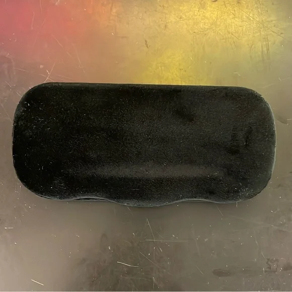 BLACK GUCCI EYEGLASS CASE *AUTHENTIC* - Picture 3 of 3